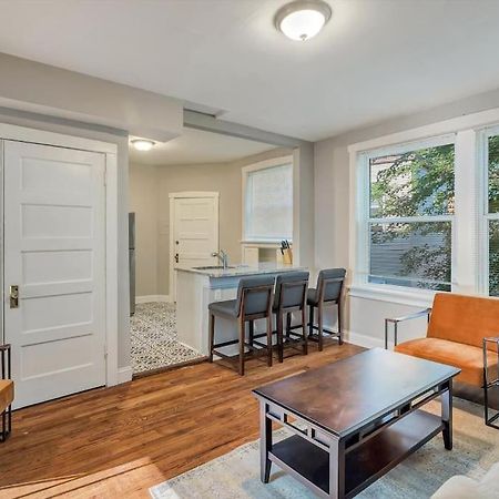 Beautiful Tower Grove Unit Recently Renovated 2S Villa Richmond Heights Buitenkant foto