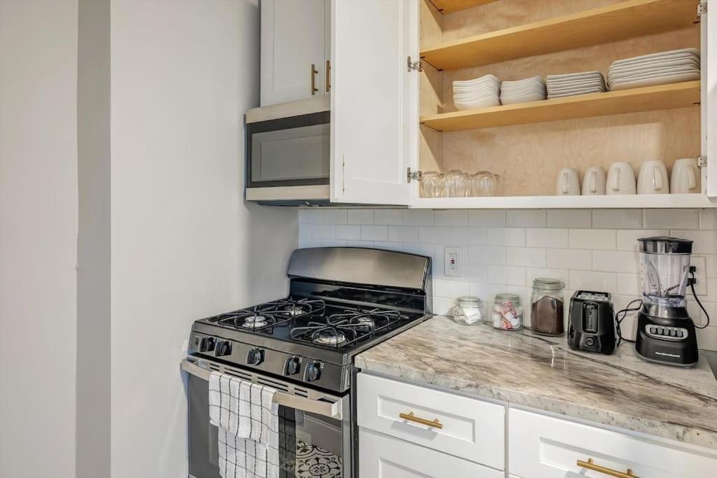 Beautiful Tower Grove Unit Recently Renovated 2S Villa Richmond Heights Buitenkant foto